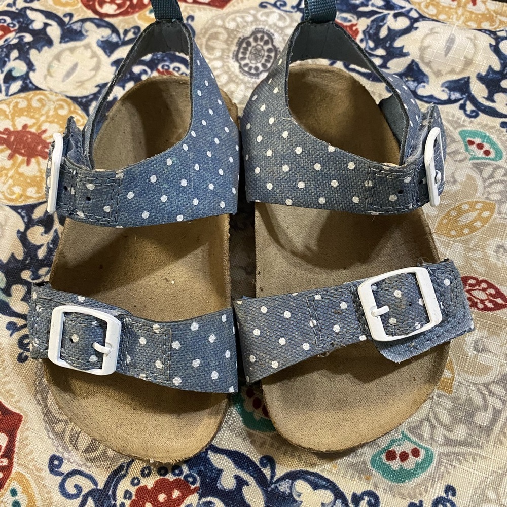 Caters polka dot sandals